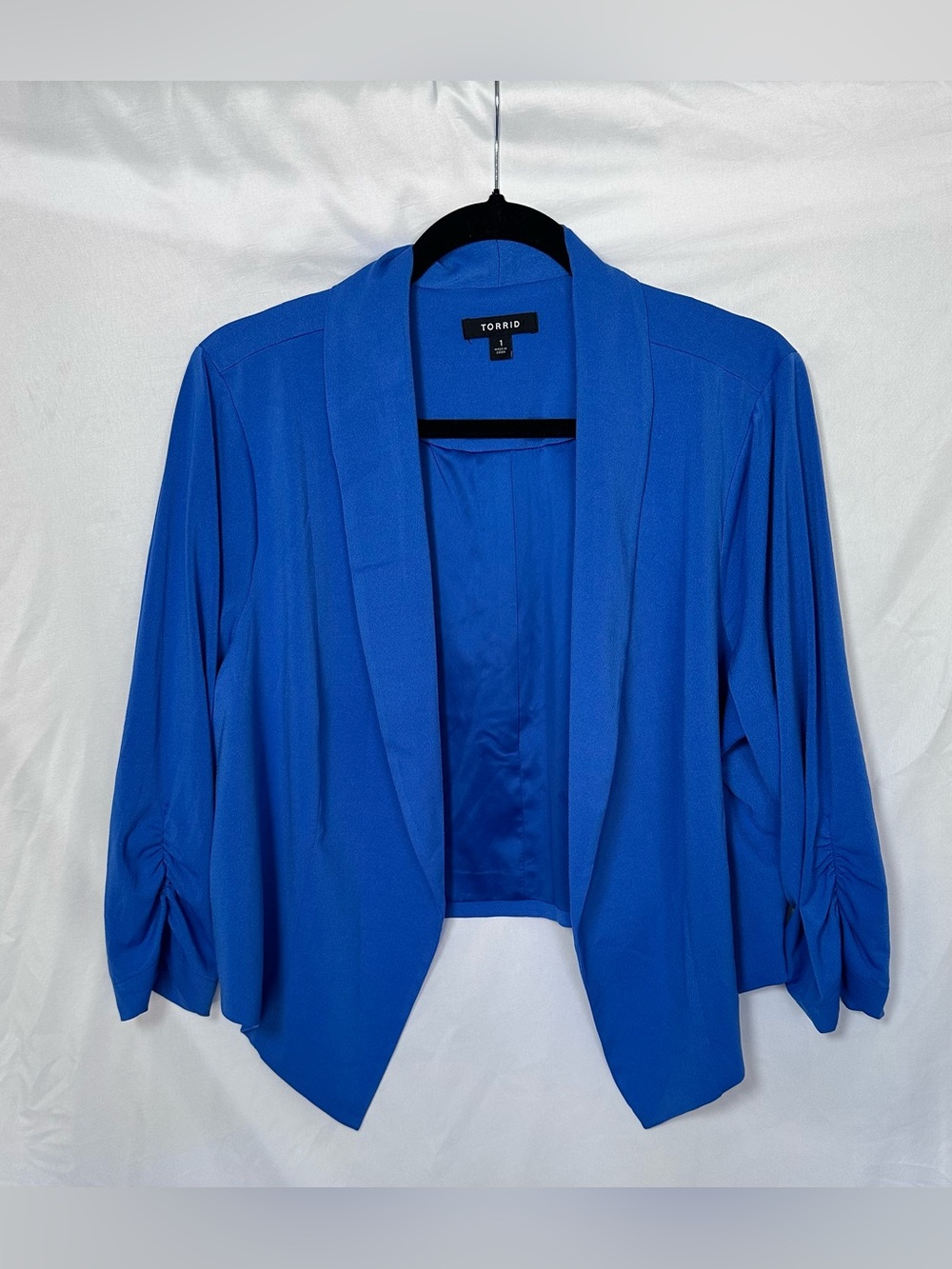 Torrid Nautical Blue Light Crepe Ruched Sleeve Blazer Size 1